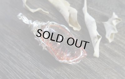 画像7: 創造のエネルギーを放つファイアークォーツ(レピドクロサイトインクォーツ)ペンダントトップ◇(A)