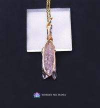 （レア）国産雨塚山紫水晶統合のグリッド巻き®ペンダントトップ◇（C）