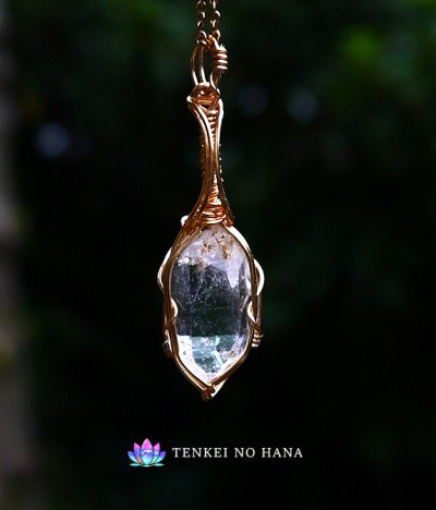画像1: 日本の神々の智恵が宿る高波動高千穂産天岩戸水晶ペンダントトップクリアータイプ◇