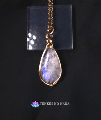 高品質ブルームーンストーンペンダントトツプ◇