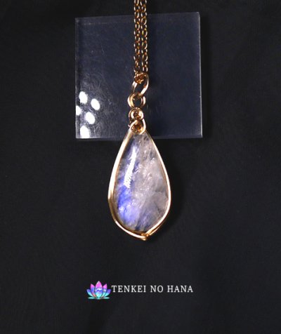 画像1: 高品質ブルームーンストーンペンダントトツプ◇