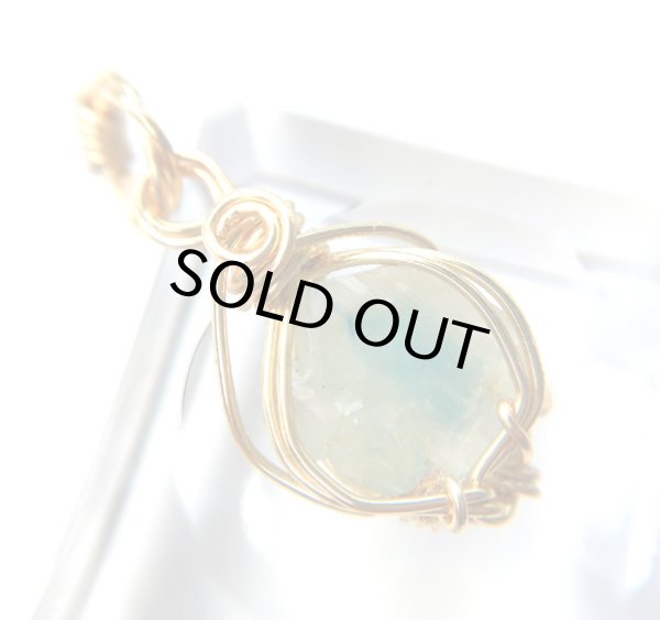 画像8: 現物を目にするだけで幸運といわれるユークレースペンダントトップ☆(M) (8)