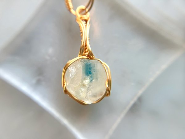 画像2: 現物を目にするだけで幸運といわれるユークレース統合のグリッド巻き®ペンダントトップ☆(Ｙ) (2)